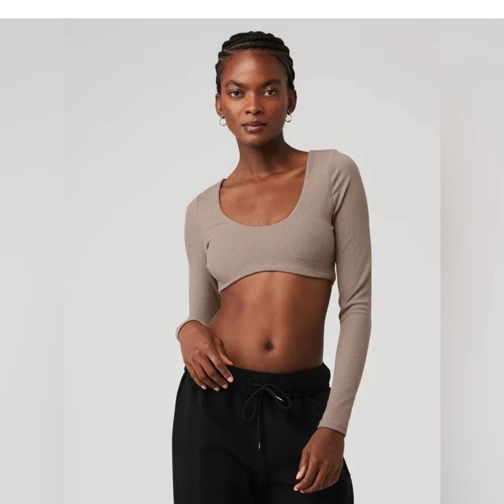 ALO Yoga Taupe Long Sleeve Crop Top